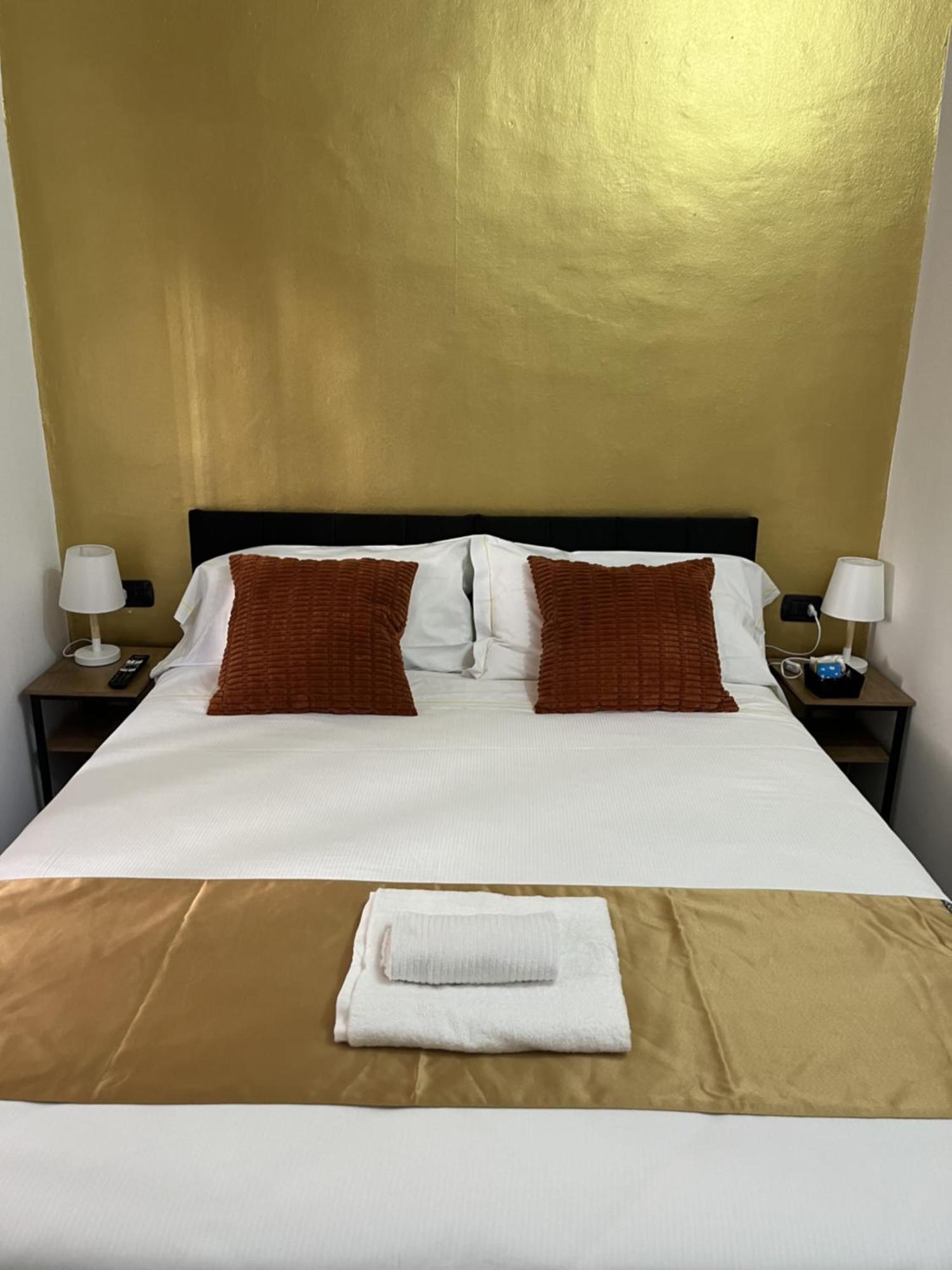 Genova Gold Rooms Quarto foto
