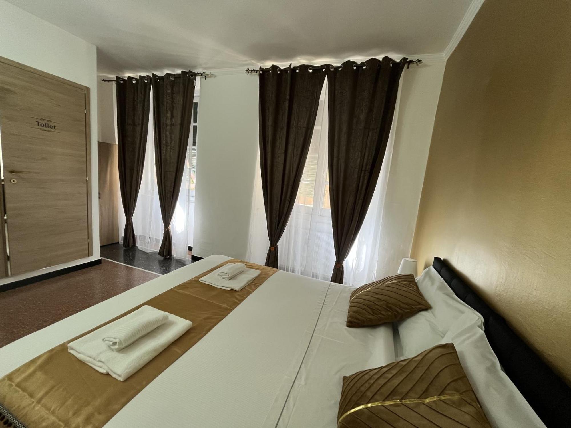 Genova Gold Rooms Exterior foto